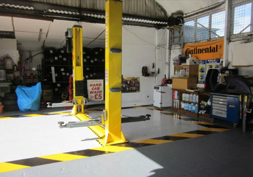 Car garage and workshop in Holt, Wrexham