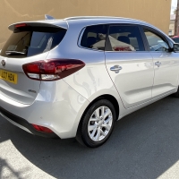 Kia Caren&rsquo;s 2 crdi isg 7 seater 