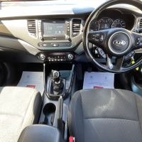 Kia Caren&rsquo;s 2 crdi isg 7 seater 