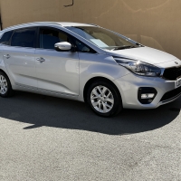 Kia Caren&rsquo;s 2 crdi isg 7 seater 