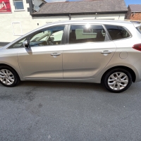 Kia Caren&rsquo;s 2 crdi isg 7 seater 