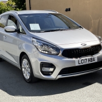 Kia Caren&rsquo;s 2 crdi isg 7 seater 