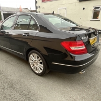 Mercedes-Benz C220 SE Cdi blue 