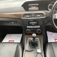Mercedes-Benz C220 SE Cdi blue 