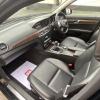 Mercedes-Benz C220 SE Cdi blue 