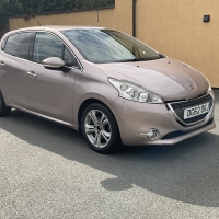 Peugeot 208 allure hdi