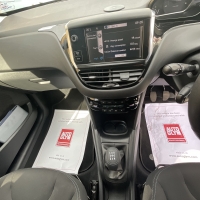 Peugeot 208 allure hdi
