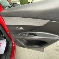 Peugeot 3008 Allure blue hdi manual transmission 