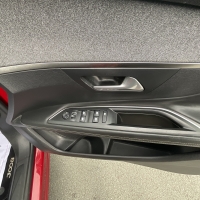 Peugeot 3008 Allure blue hdi manual transmission 