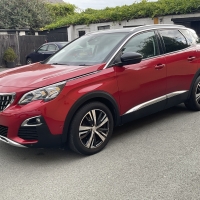 Peugeot 3008 Allure blue hdi manual transmission 