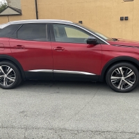 Peugeot 3008 Allure blue hdi manual transmission 
