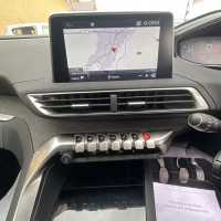 Peugeot 3008 Allure blue hdi manual transmission 