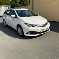 Toyota Auris touring estate sport 
