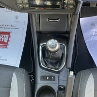Toyota Auris touring estate sport 