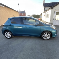 Toyota Yaris hybrid 